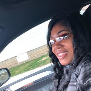 Meet your Posher, Marcia